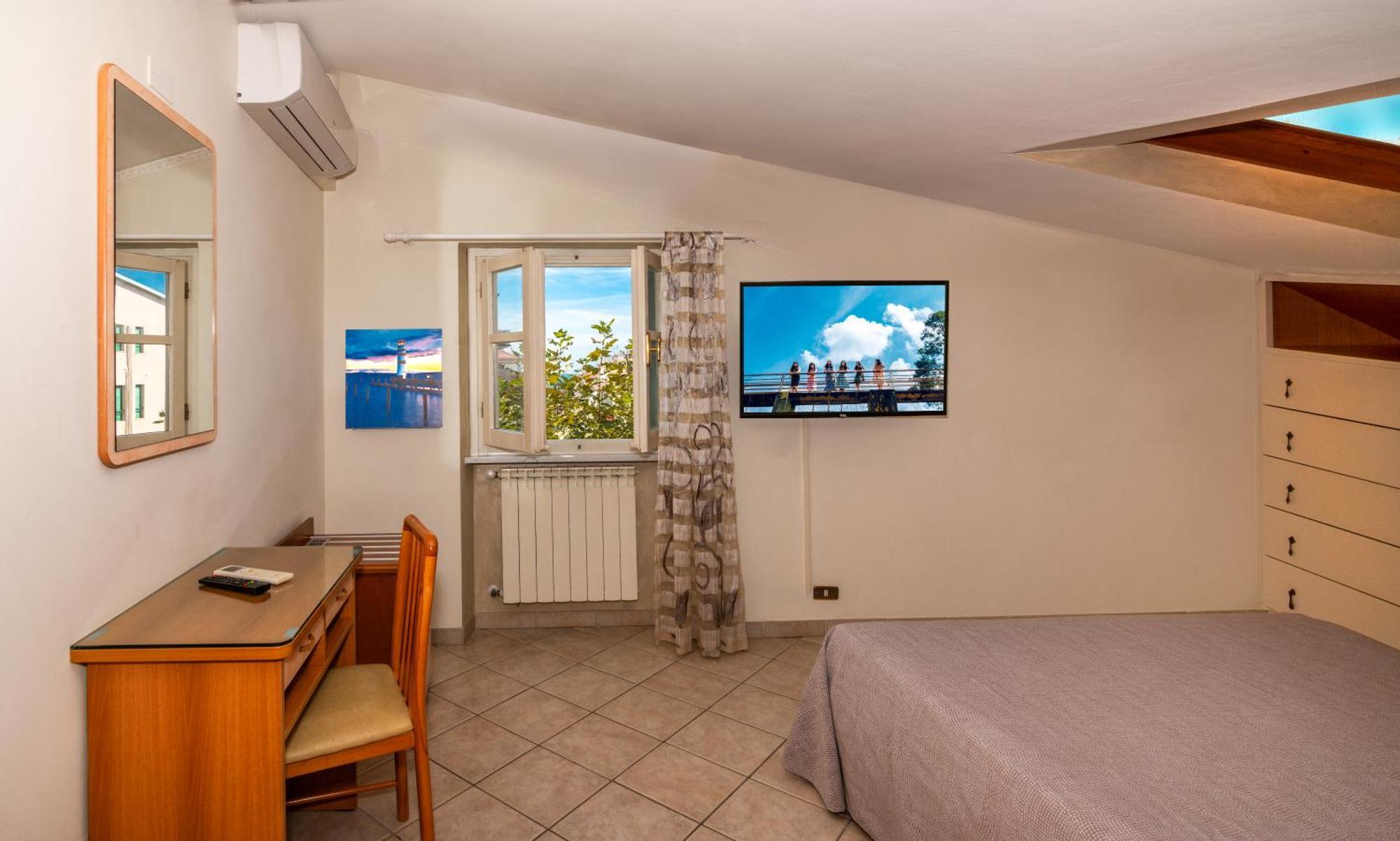 Hotel Eura Marina di Massa Eksteriør billede