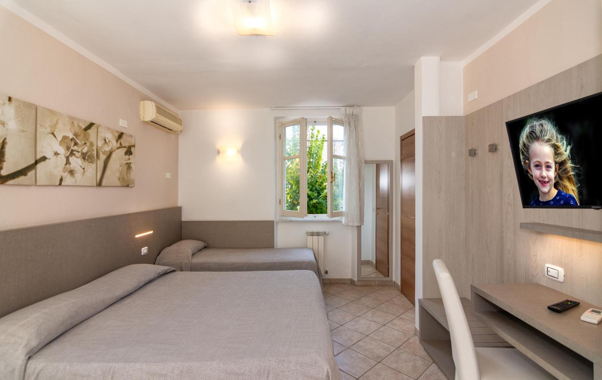 Hotel Eura Marina di Massa Eksteriør billede