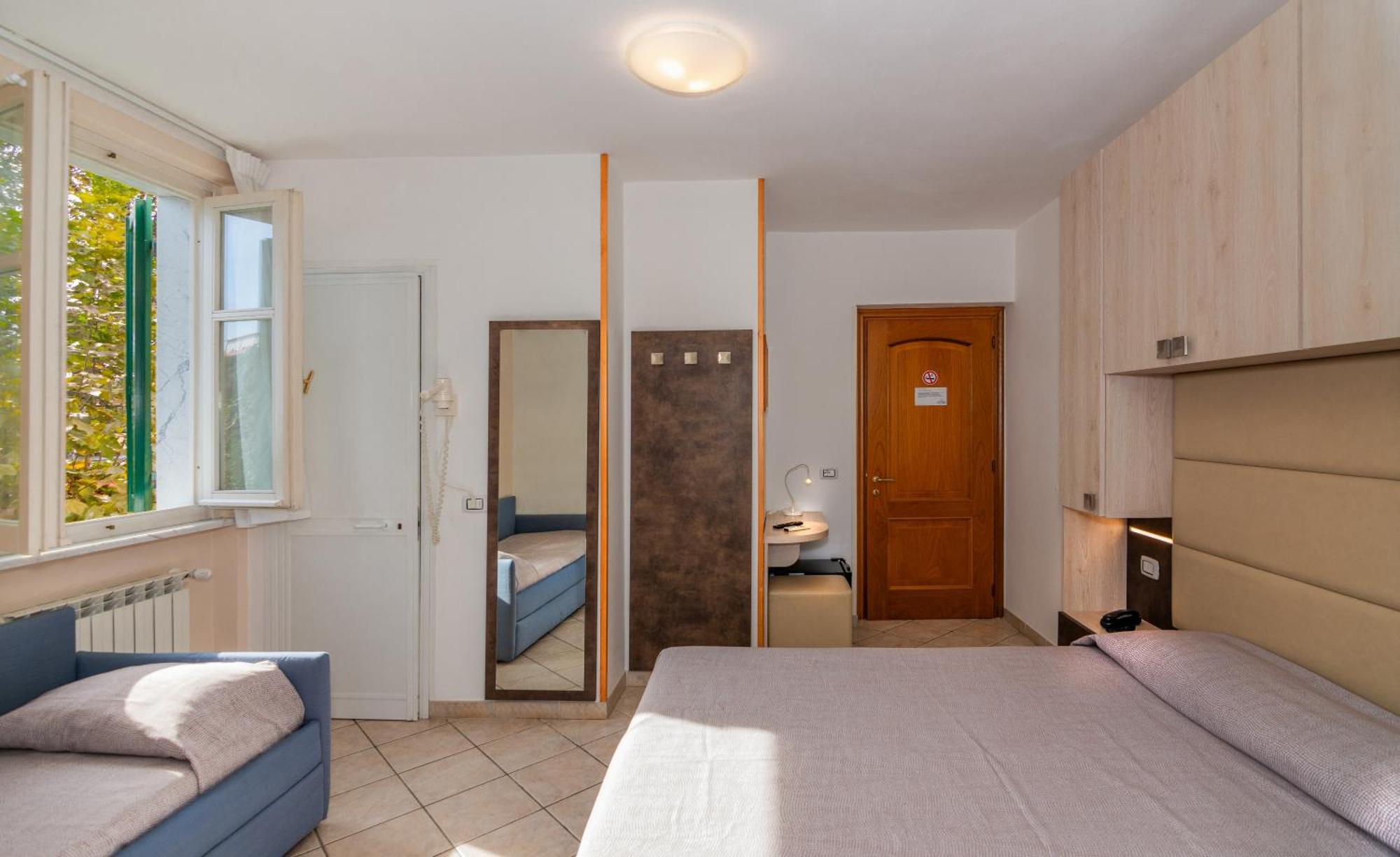 Hotel Eura Marina di Massa Eksteriør billede