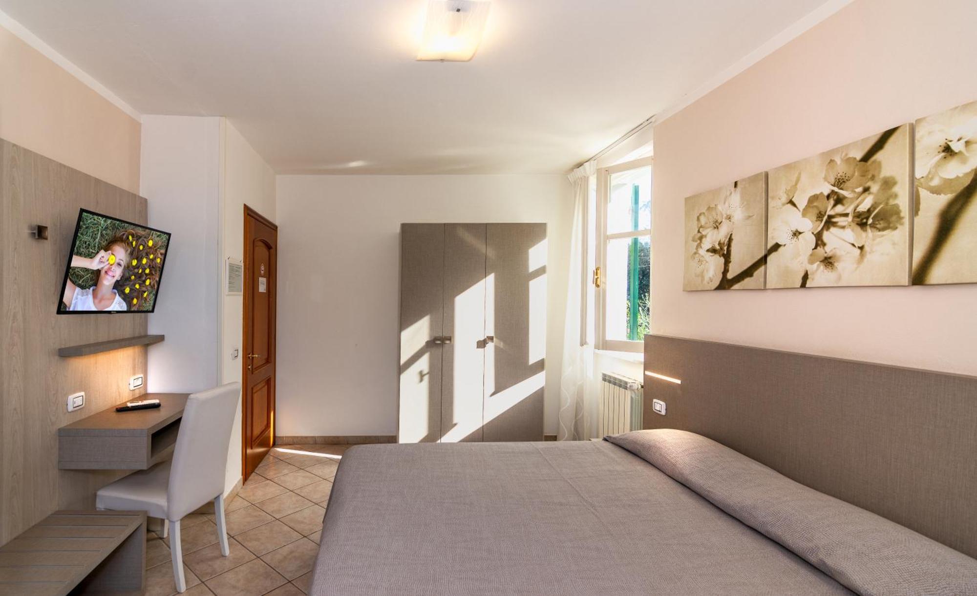 Hotel Eura Marina di Massa Eksteriør billede