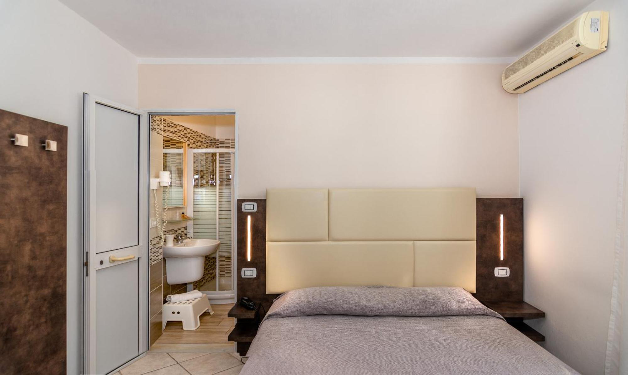 Hotel Eura Marina di Massa Eksteriør billede