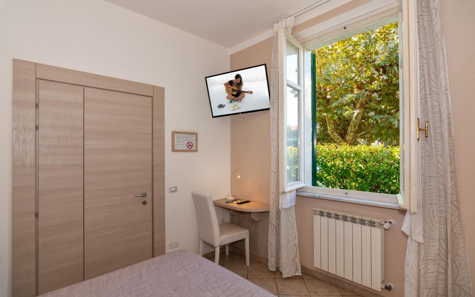 Hotel Eura Marina di Massa Eksteriør billede