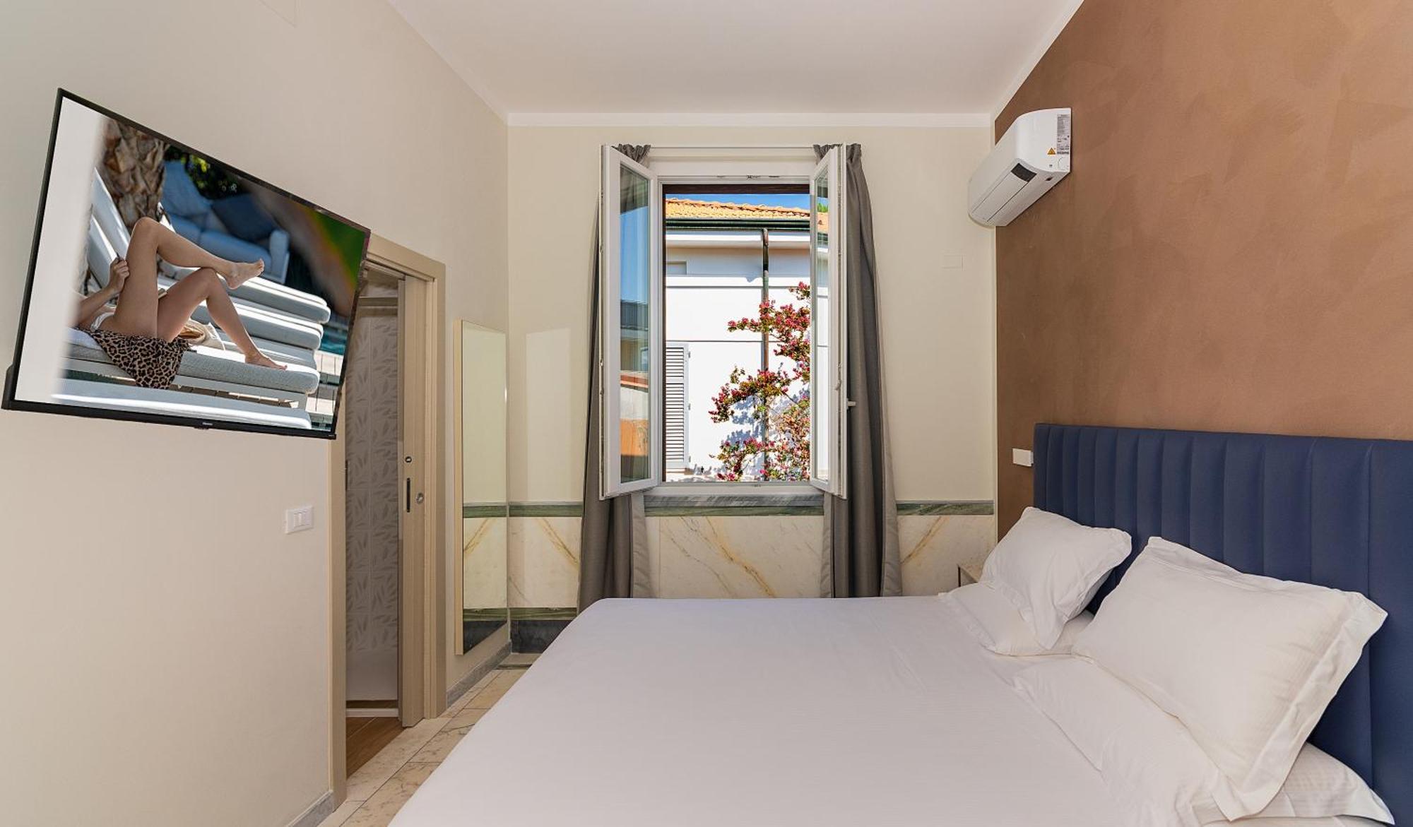 Hotel Eura Marina di Massa Eksteriør billede