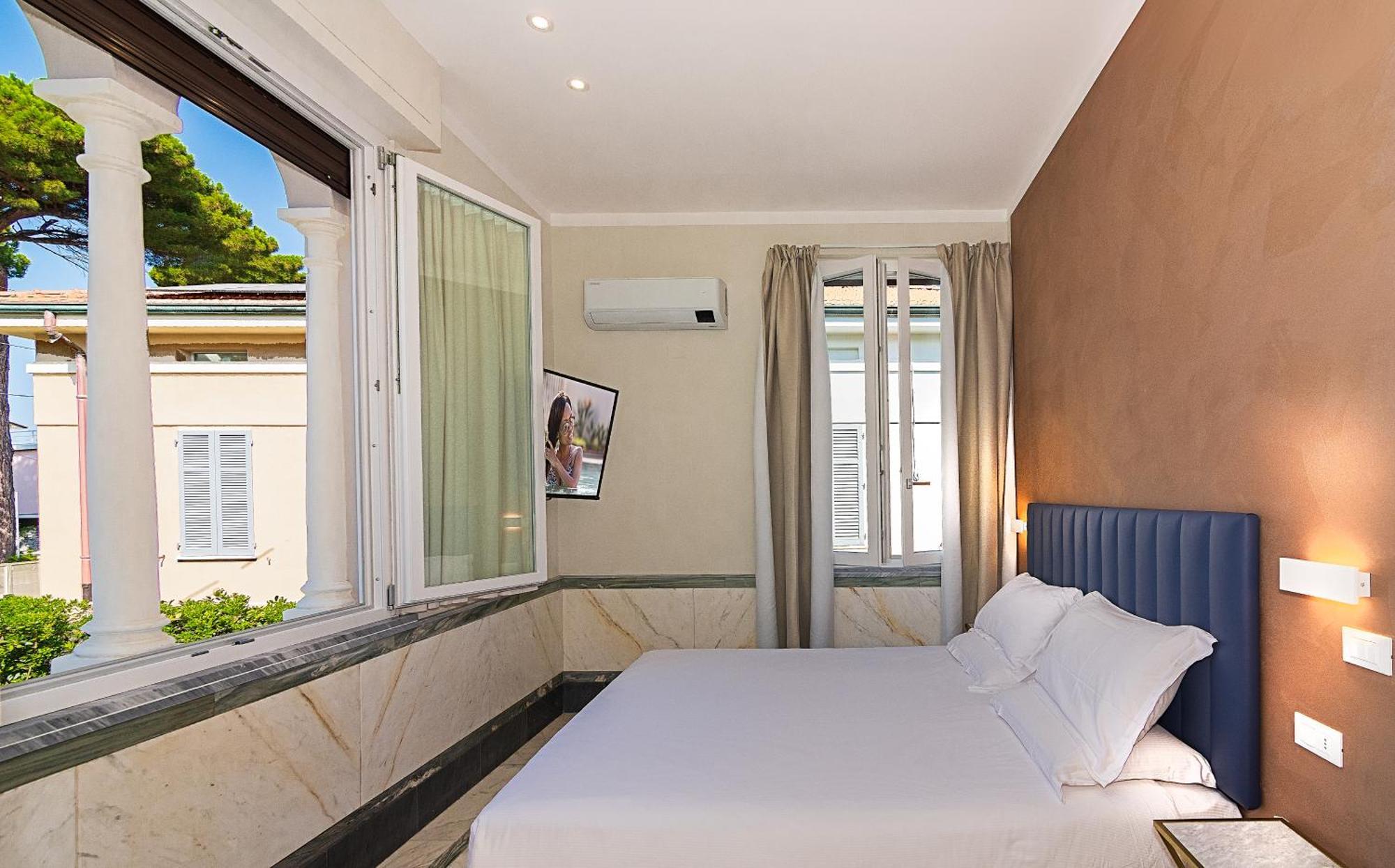 Hotel Eura Marina di Massa Eksteriør billede