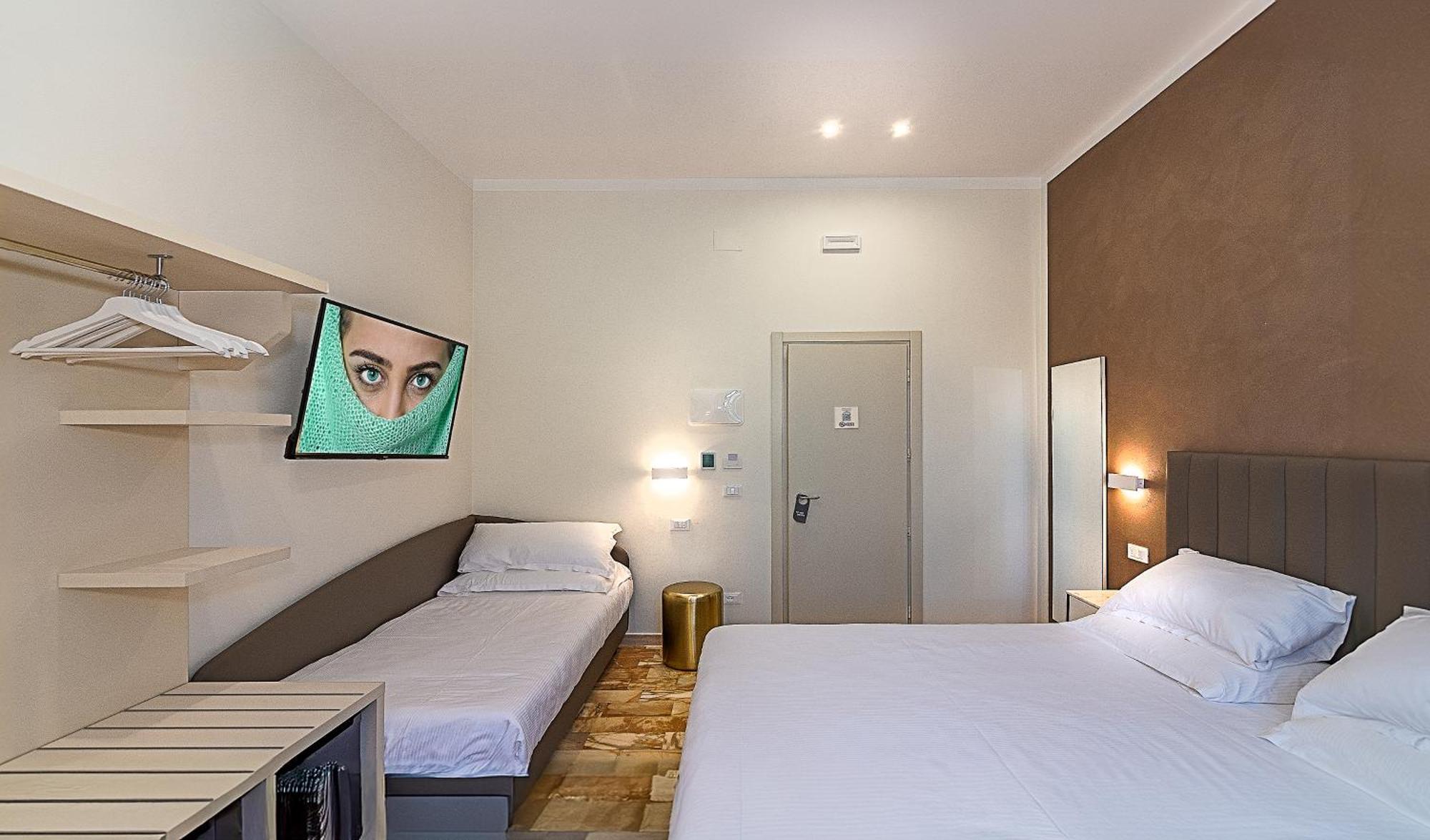 Hotel Eura Marina di Massa Eksteriør billede