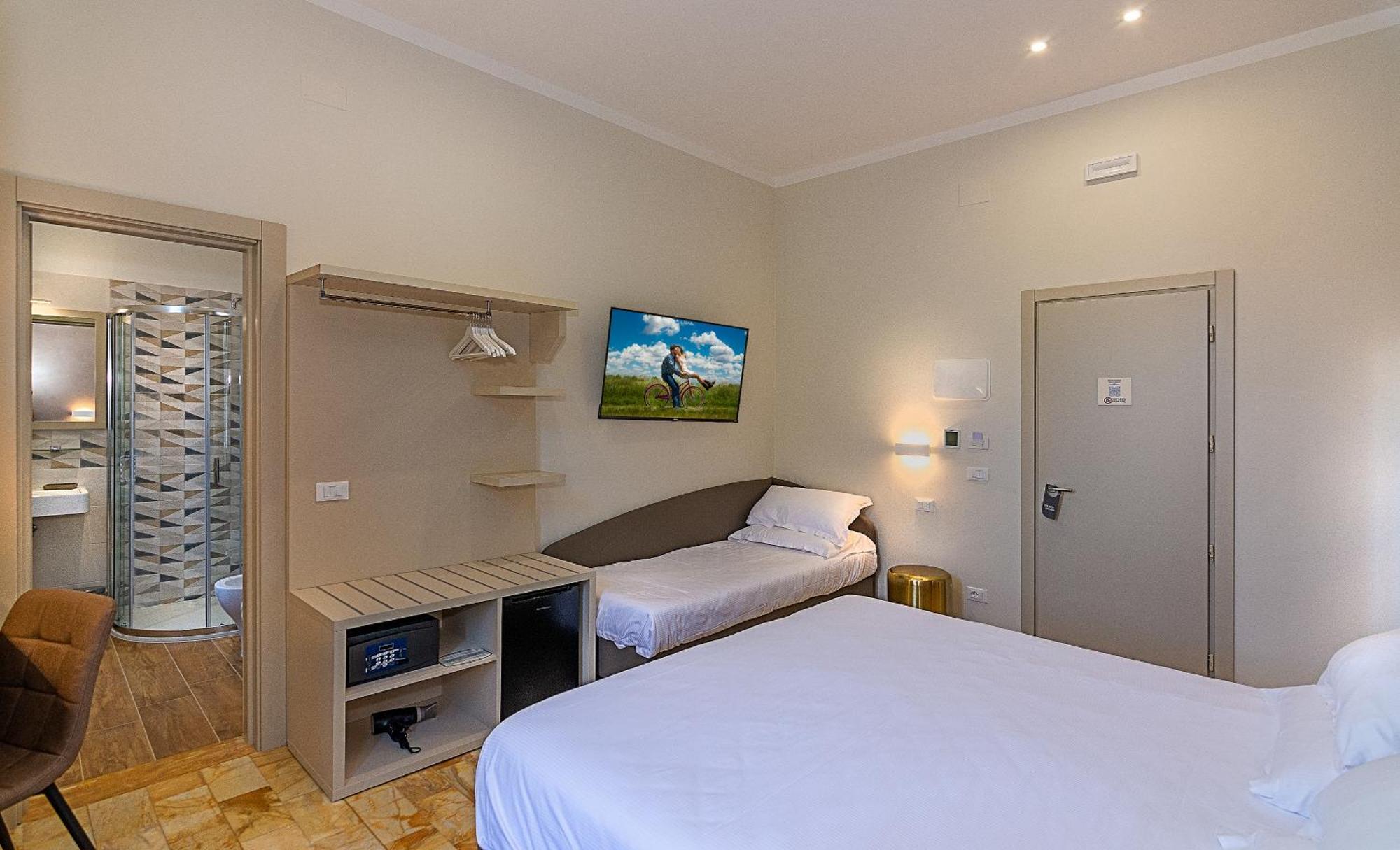 Hotel Eura Marina di Massa Eksteriør billede
