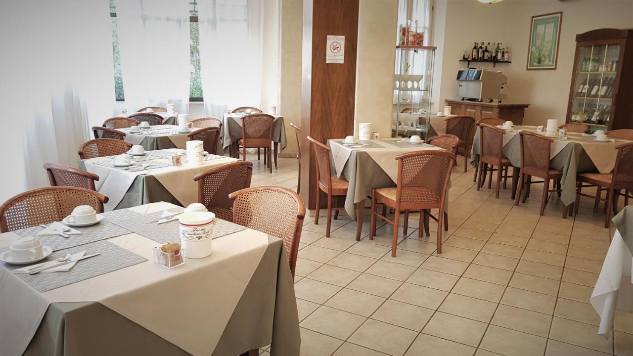 Hotel Eura Marina di Massa Eksteriør billede